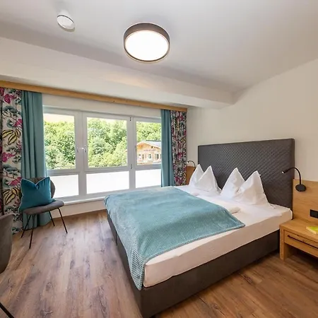 Fürstauer, Jokercard Included *