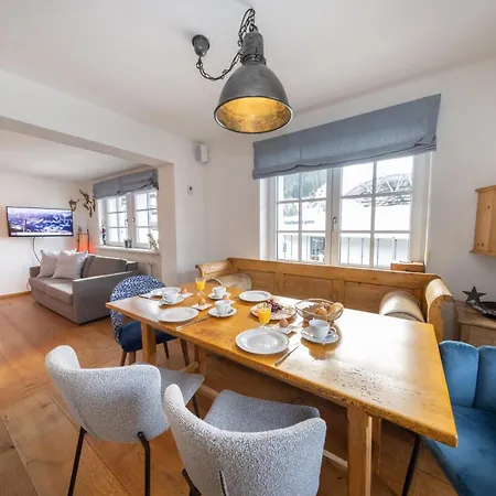 Fürstauer, Jokercard Included Apartment