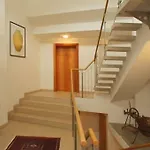 Fuerstauer Daire